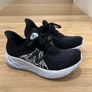 New Balance Fresh Foam 1080v10 Black/Outerspace, size 8 D - Wide